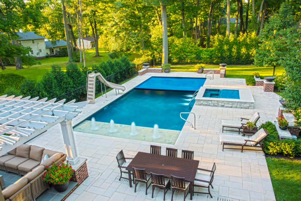 Cover-Pools automatic pool and spa cover